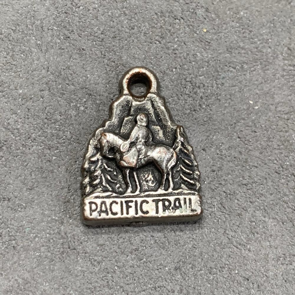 Vtg Pacific Trail Royce Charm Silver Tone Pendant Zipper Pull, Royce, New York